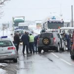 HAOS NA AUTOPUTU Automobil naletio na ljude koji su popravljali vozilo, POVRIJEĐENO ŠEST OSOBA