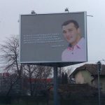 Nenad se OBJESIO zbog djevojke, a onda se pojavio BILBORD sa njegovom slikom