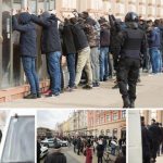 (FOTO) Policija privela veliku skupinu huligana: Razbijali po gradu!