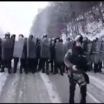 (VIDEO) Pogledajte snimak kako je policija ispratila bivše borce iz policijskog ugla!