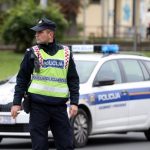 Uhićen policajac koji je za službe opljačkao 74-godišnjaka