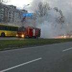 (VIDEO) Zapalio se autobus pun putnika!