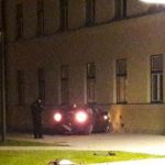 (FOTO) BJEŽAO OD POLICIJE, POKOSIO DRVO TE SE ZABIO U STUDENTSKI DOM!