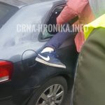 (FOTO) AUTOMOBIL SE ZAKLJUČAO, DIJETE OSTALO U NJEMU!