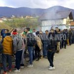 (FOTO) GRAĐANI U HADŽIĆIMA PRIPREMILI OBROKE ZA MIGRANTE