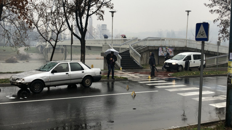 (FOTO) NESREĆA U ZENICI, POVRIJEĐENA DVA PJEŠAKA