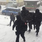 (VIDEO) Odbjegli razbojnik proveden u Policijsku stanicu