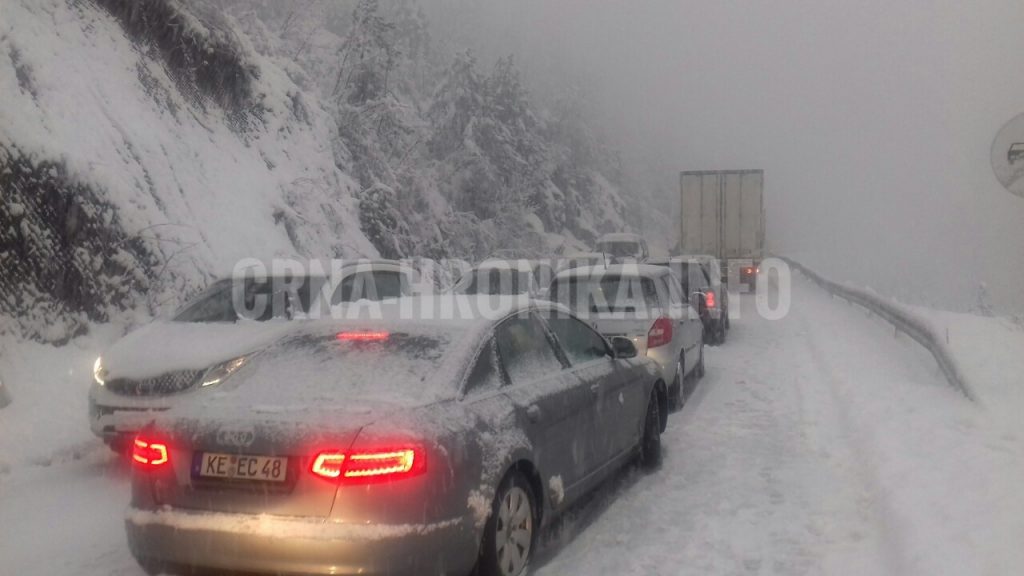 (FOTO) Obustavljen saobraćaj u Jablanici