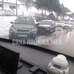 (FOTO) Udes dva automobila u Semizovcu