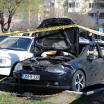 (FOTO) U Mostaru izgorio Golf, oštećena još tri automobila