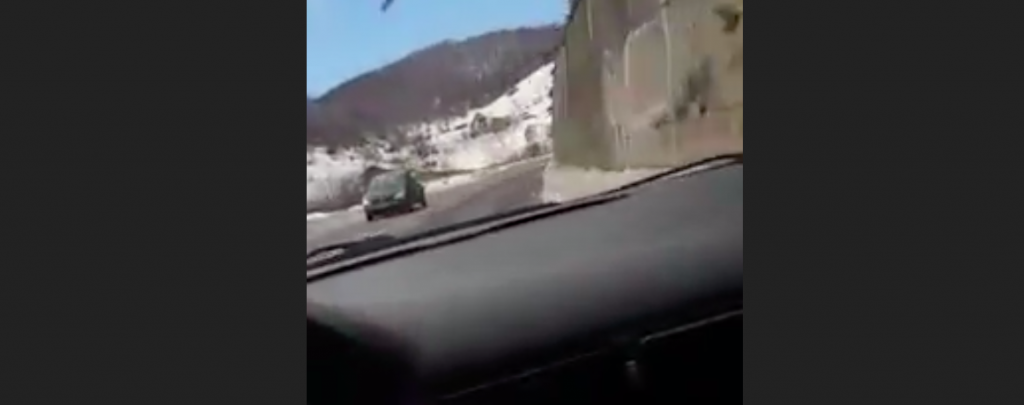 (VIDEO) Snimao kako ulazi 140 km/h u krivinu pa izazvao stravičan udes