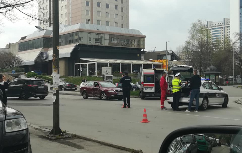 U saobraćajnoj nesreći jedna osoba povrijeđena