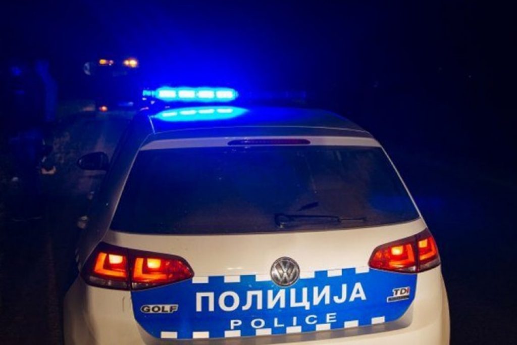 Mladić poginuo nakon što je automobilom sletio u Drinu