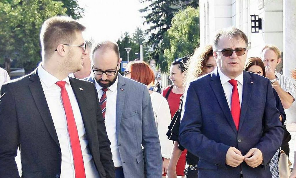 “Jedan član-500 potpisa”: Čelnici SDP-a falsificirali “podršku” Nerminu Nikšiću