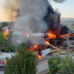 (VIDEO) Veliki požar u stolarskoj radnji u Širokom Brijegu, šteta ogromna