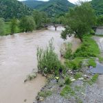 (FOTO) Rijeke u stagnaciji ili opadanju, kritični talas poplava prošao