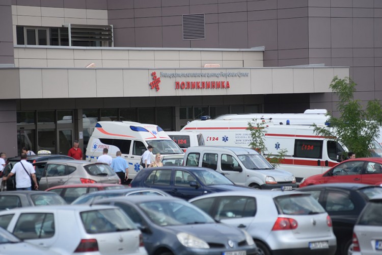 Užas u kliničkom centru u BiH: Pacijent skočio sa četvrtog sprata!