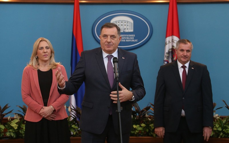 DODIK OPTIMISTA “Vjerujem da će prosječna plata u Srpskoj biti 1.000 KM“