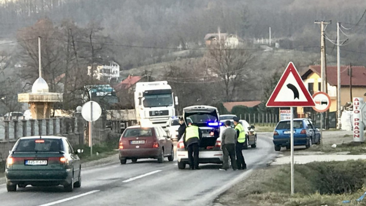 Teška nesreća kod Kalesije: Golfom udario trudnicu