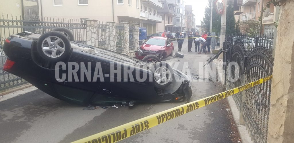 Nakon sudara auto završilo na krovu, povrijeđena jedna osoba