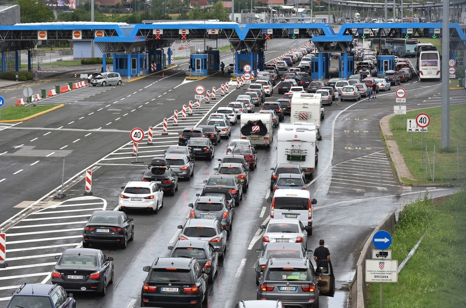 Pogledajte na kojim graničnim prijelazima možete ući s pasošem BiH