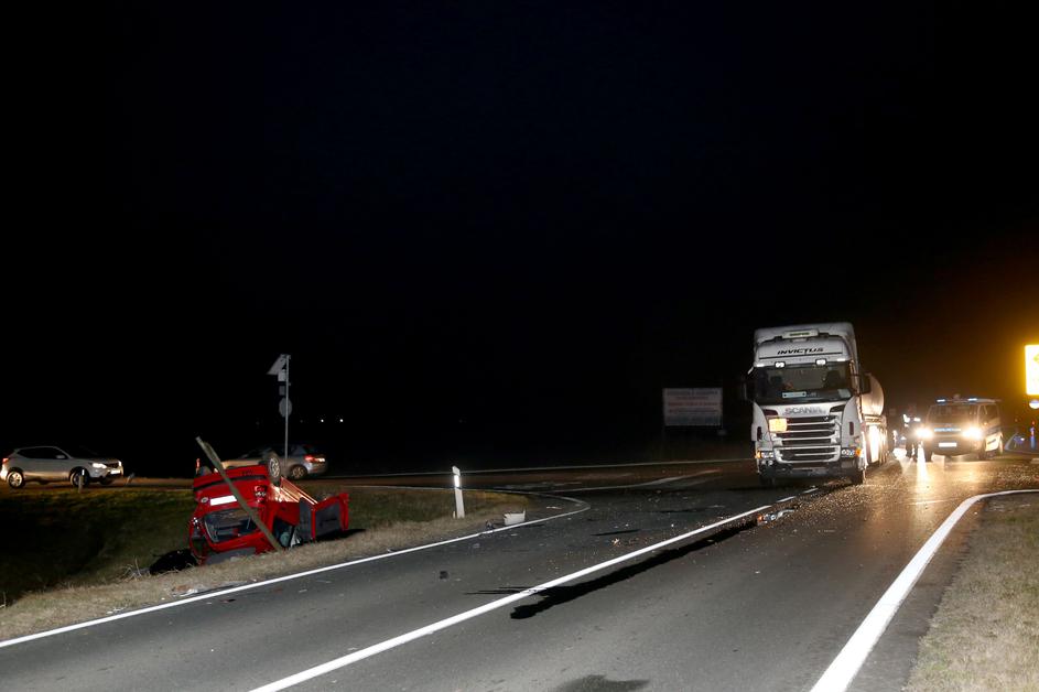 U teškoj saobraćajnoj nesreći poginuli muž i žena