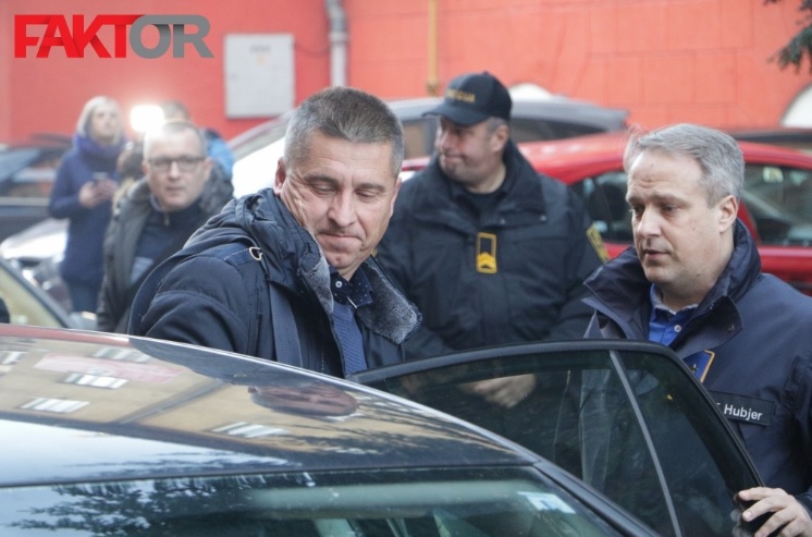 Jasmin Mešković u pratnji policije stigao u Sarajevo