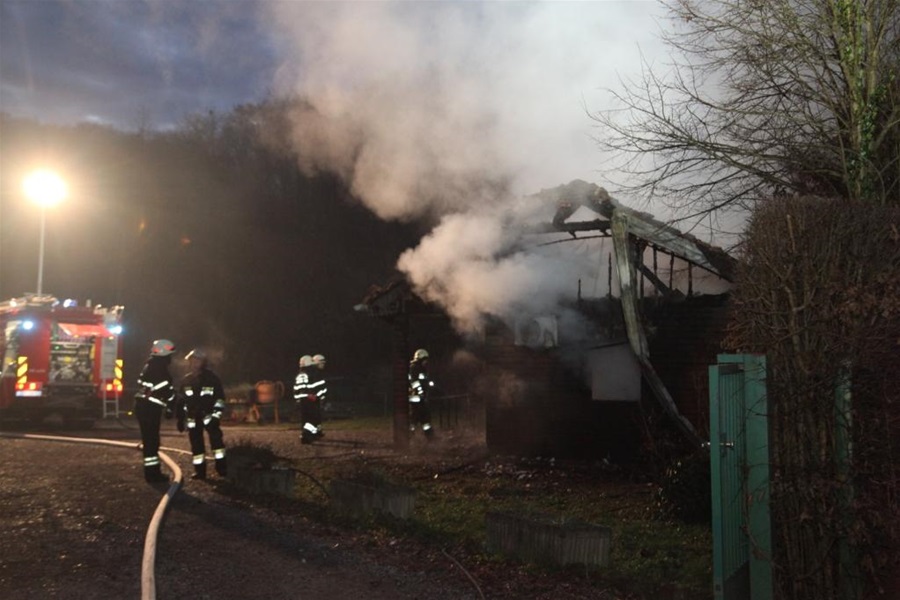 Detalji stravičnog požara: Šest mrtvih, jedan objekt potpuno izgorio