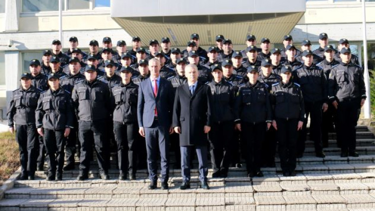 Više od 50 mladih policajaca na nivou države položilo zakletvu