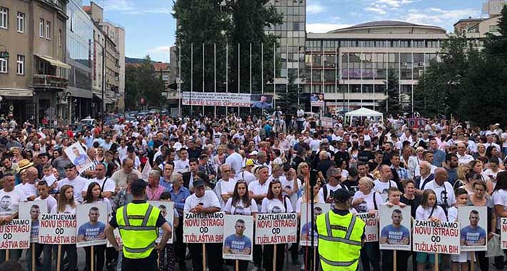 Pozvali sve građane da im se pridruže na protestima: Probudite se, djecu nam ubijaju