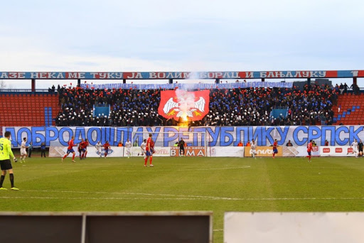 Stadionom u Banjoj Luci se orilo “ubij Turčina” i “nož, žica, Srebrenica” (VIDEO)