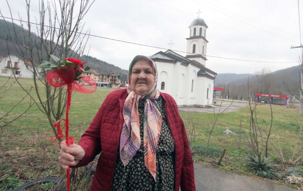 Nana Fata vratila se kući: Hoću da vidim kad će se ovo nositi iz moje avlije