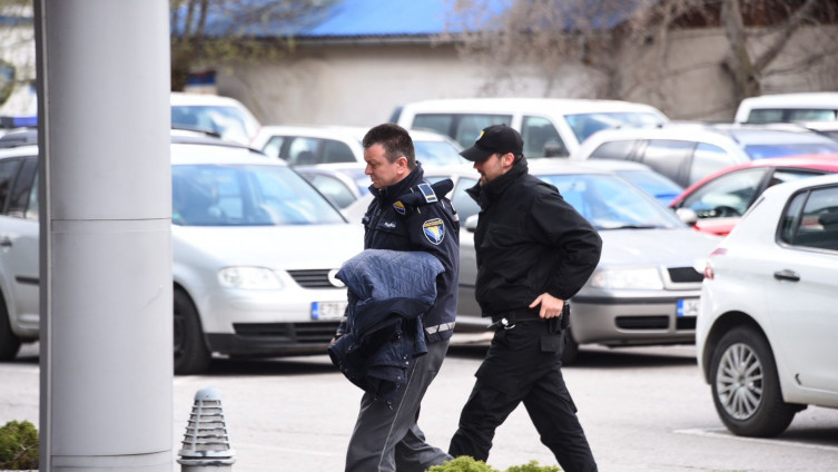 Uhapšeni granični policajci dovezeni na kriminalističku obradu u Sarajevo