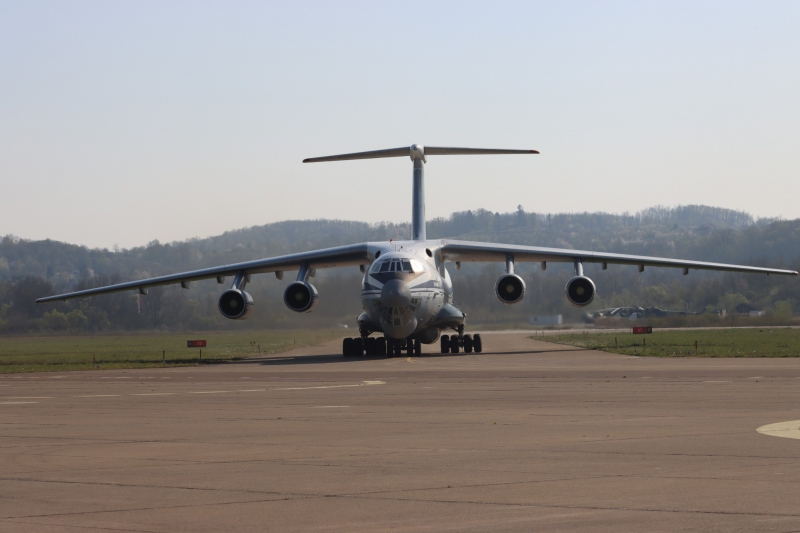 Banja Luka: Sletio prvi avion sa pomoći Ruske Federacije