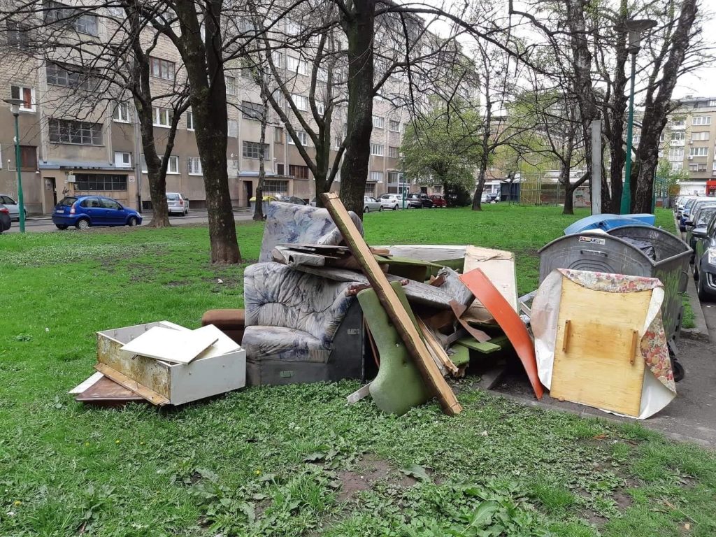 Iako smo izolirani, smeća u Sarajevu ima i previše, komunalci rade 24 sata