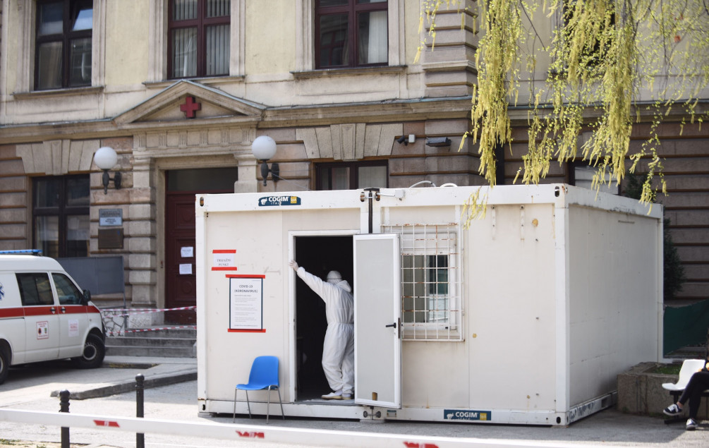 Skoro 700 medicinskih radnika na bolovanju!?