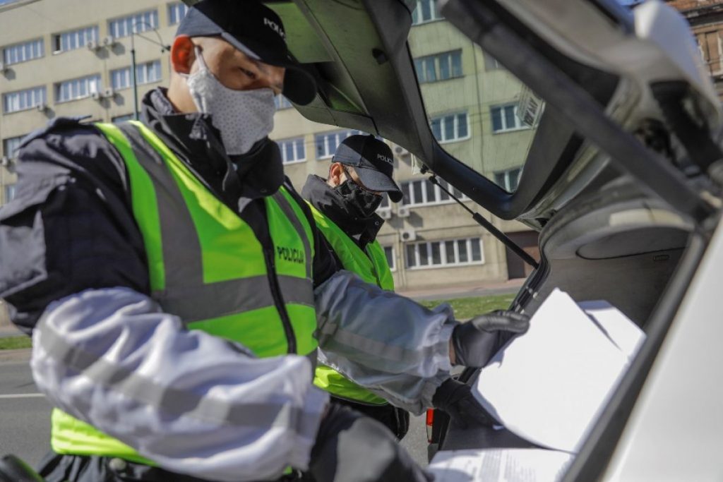 Sarajevski policajci aplikacijom će utvrđivati da li je neko u izolaciji