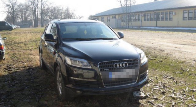 U Novoj Bili zaustavljen vozač koji nije platio čak 55.000 KM za prekršaje, oduzet mu “audi Q7”