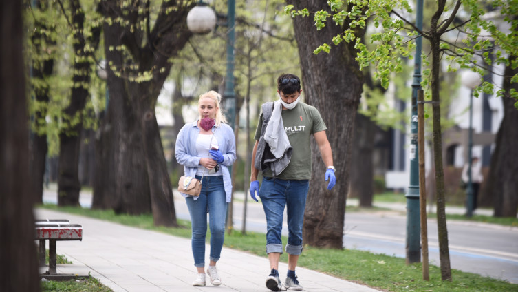 U toku treća faza popuštanja mjera: Izbjegavati gužve i veća okupljanja