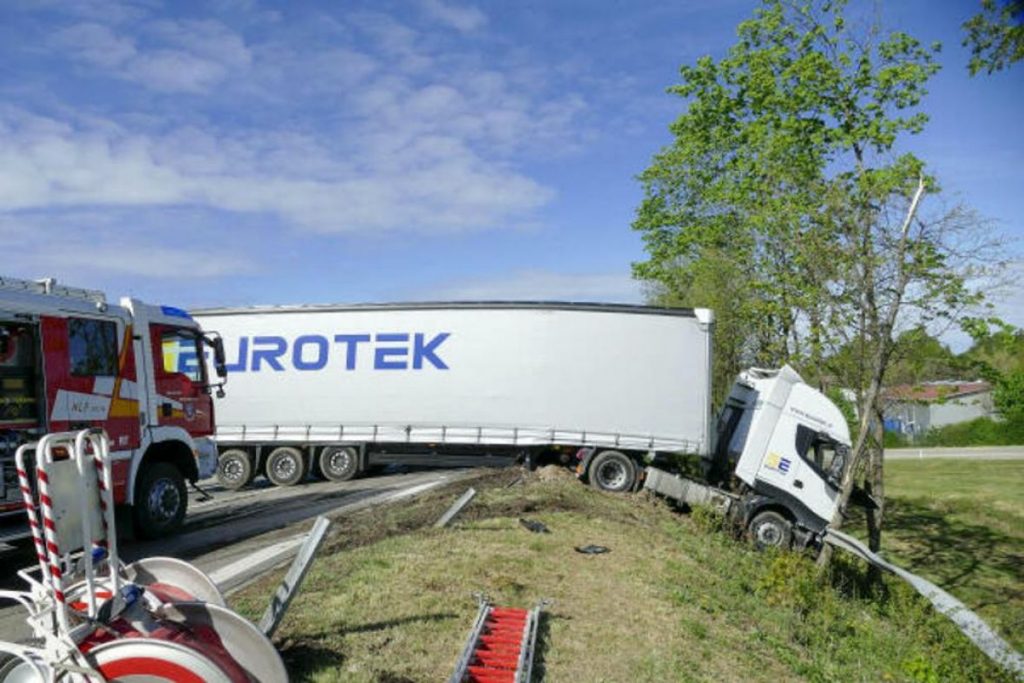 Nesreća u Njemačkoj: Autoput blokiran 7 sati, državljanin BiH prebačen u bolnicu