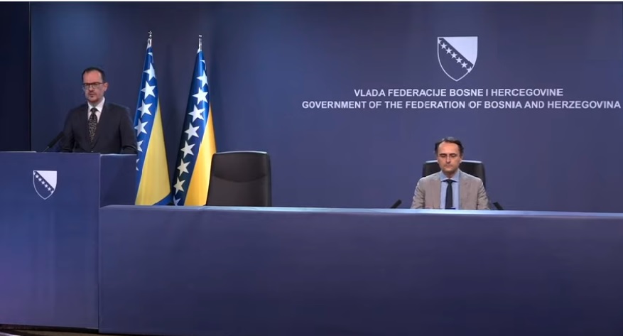 Zašto bi mediji trebali bojkotovati konferencije federalnih štabova?