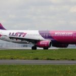 Wizz Air među prvima počeo s letovima, putnici nose maske