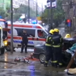 Stravične scene udesa: Vatrogasci sjekli vozilo da izvuku povrijeđene (VIDEO)