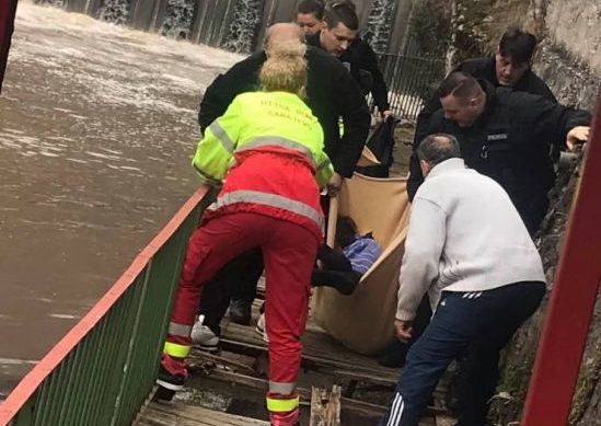 Muškarac u alkoholiziranom stanju pao u korito rijeke Miljacke