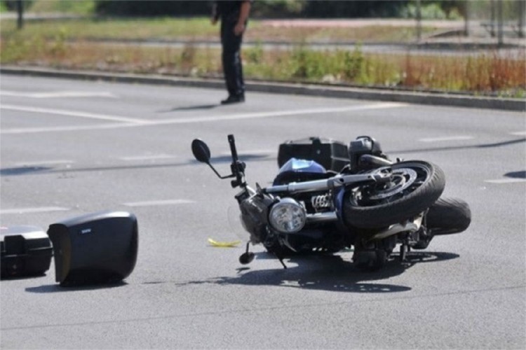 Težak udes kod Prijedora, poginuo motociklista