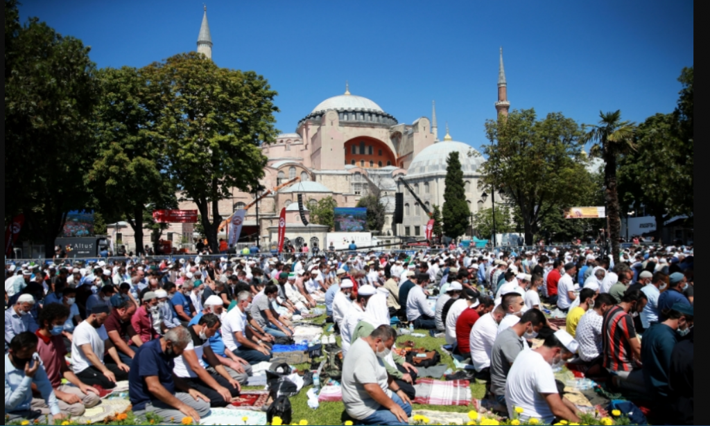 Prvi džuma-namaz nakon 86 godina: Aja Sofija je simbol osvajanja i amanet sultana Fatiha