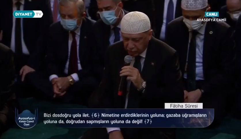 Erdogan učio Kur'an u džamiji Aja Sofija (VIDEO)