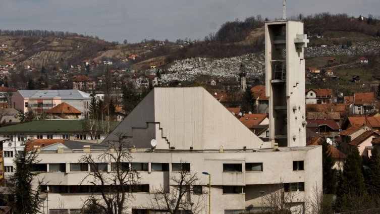 Rasvijetljena teška krađa u Franjevačkom samostanu