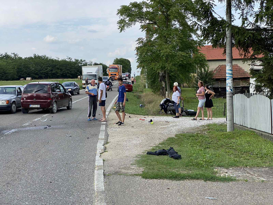 (FOTO) Jeziv prizor sa mjesta nesreće kod Bijeljine