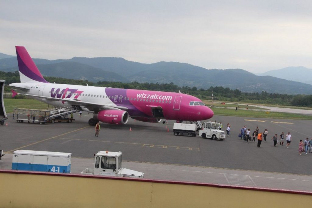 Tuzlanski aerodrom drugi mjesec zaredom prometniji od sarajevskog